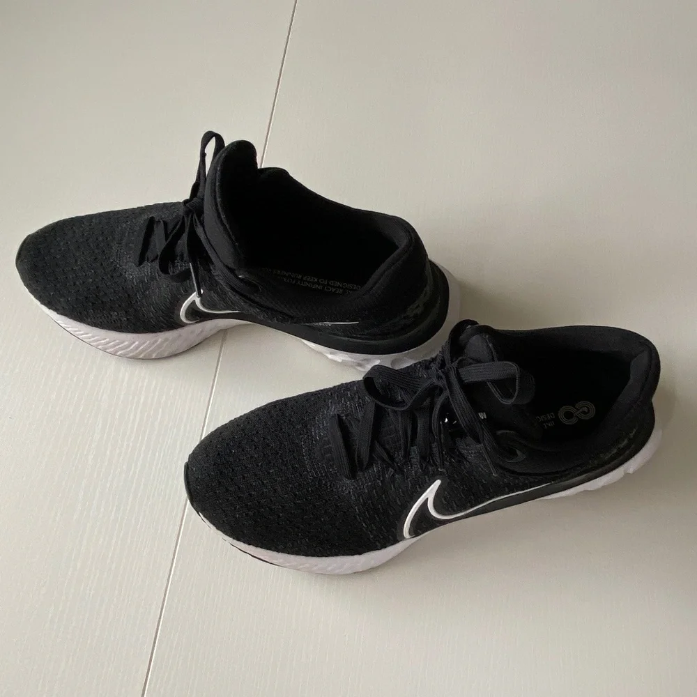Nike React Infinity Flyknit 3 Black and White Size 11